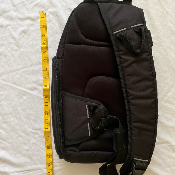 Case Logic medium sized Camera DSLR bag - Picture 6 of 7